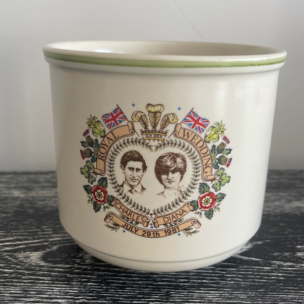 Royal Wedding Ceramic Planter - White with Green Trim